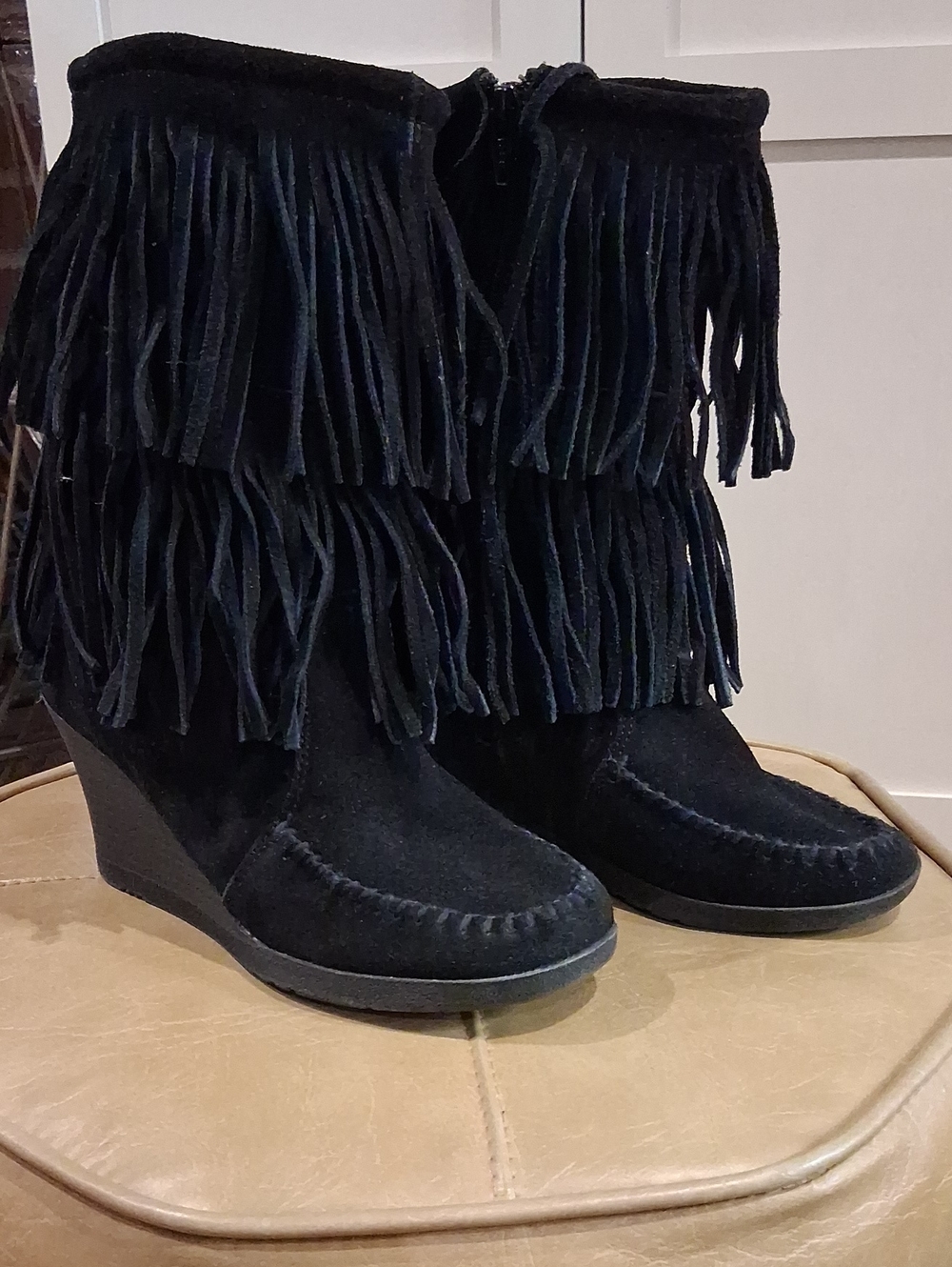 Minnetonka Fringe Suede Wedge Ankle Boots - Black